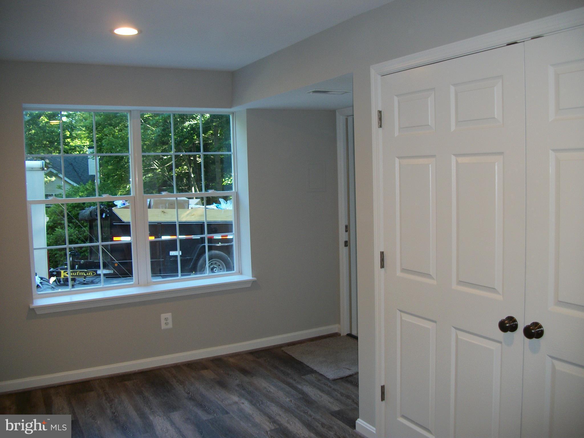 PYLES ESTATES - Residential