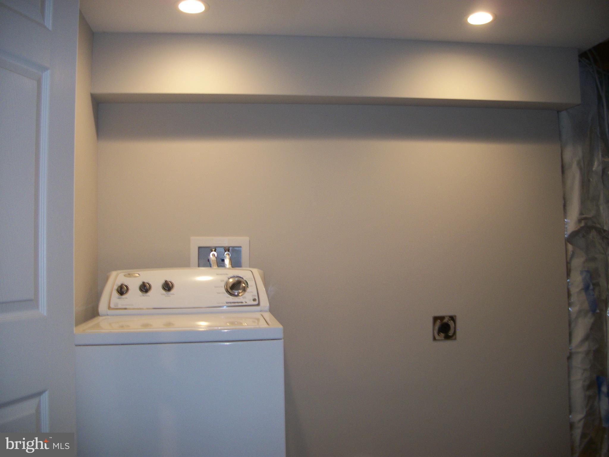 PYLES ESTATES - Residential