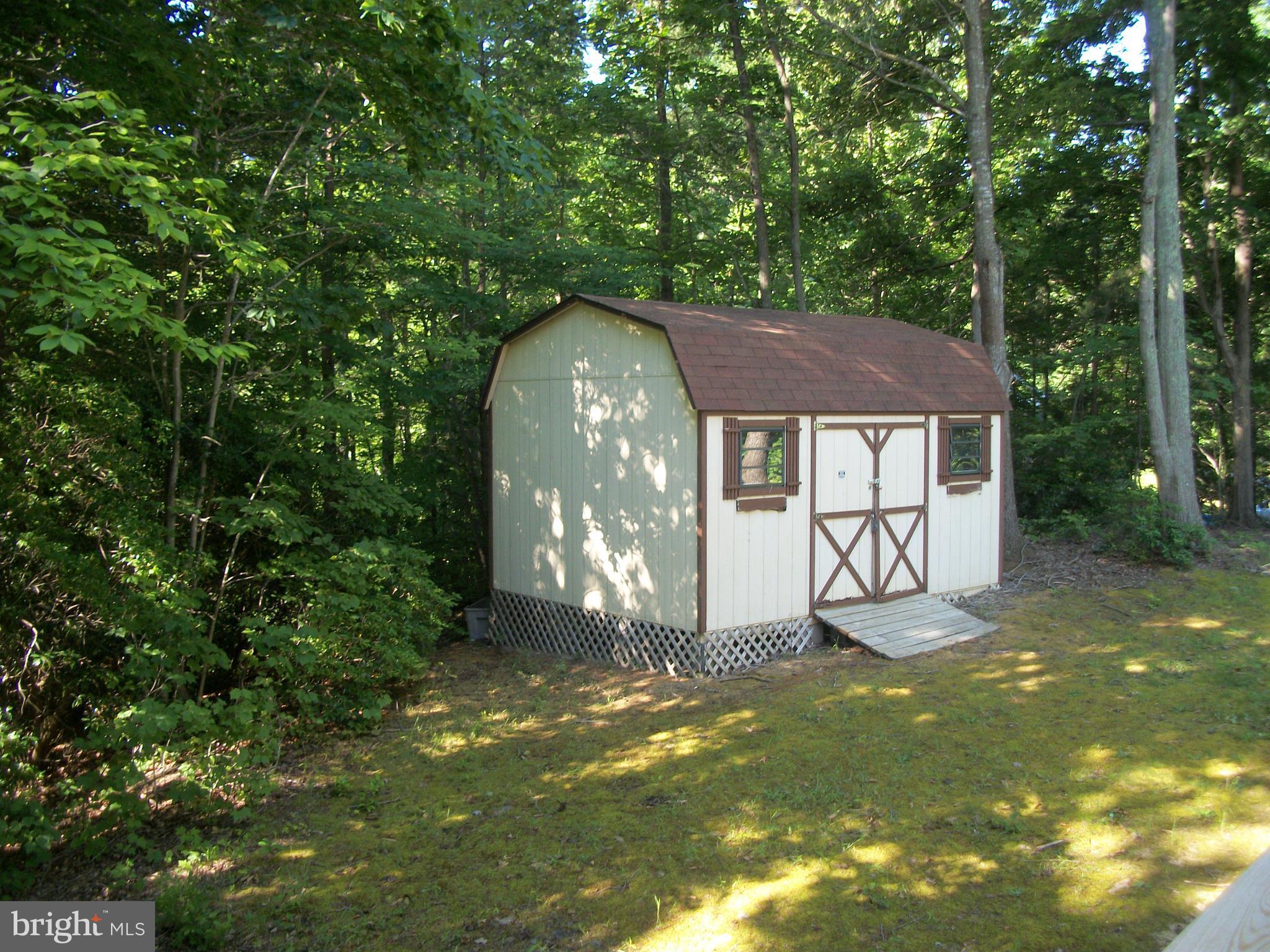 PYLES ESTATES - Residential