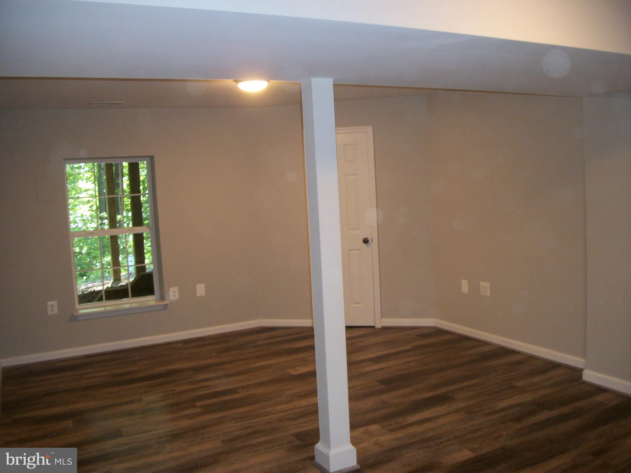 PYLES ESTATES - Residential