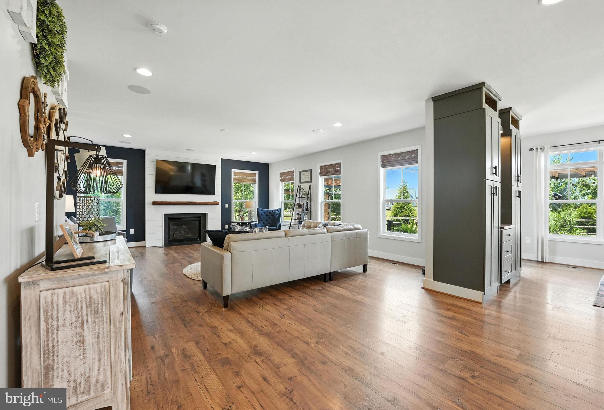 10901 BRANDERMILL PARK