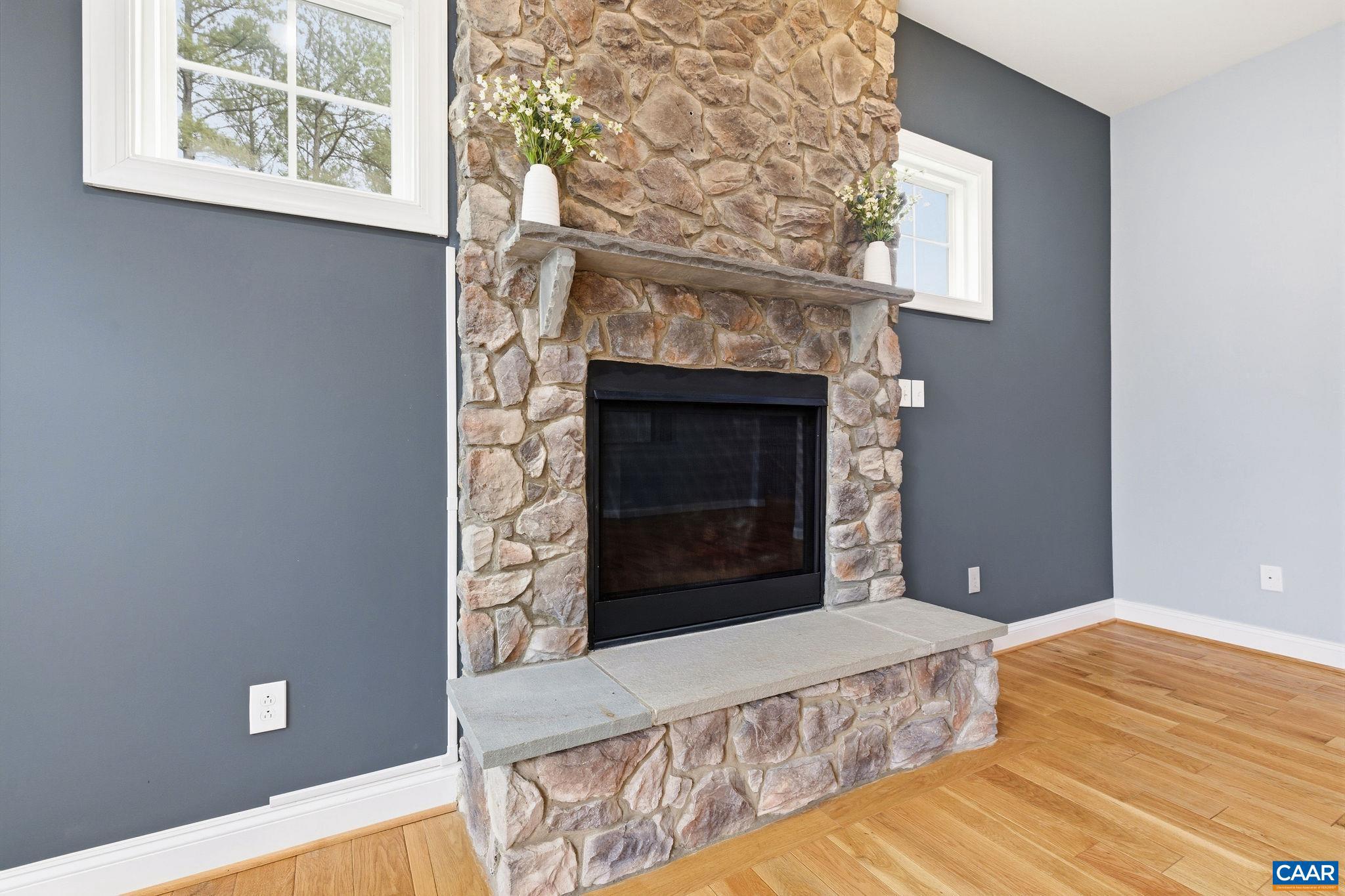 SPRING CREEK - Residential