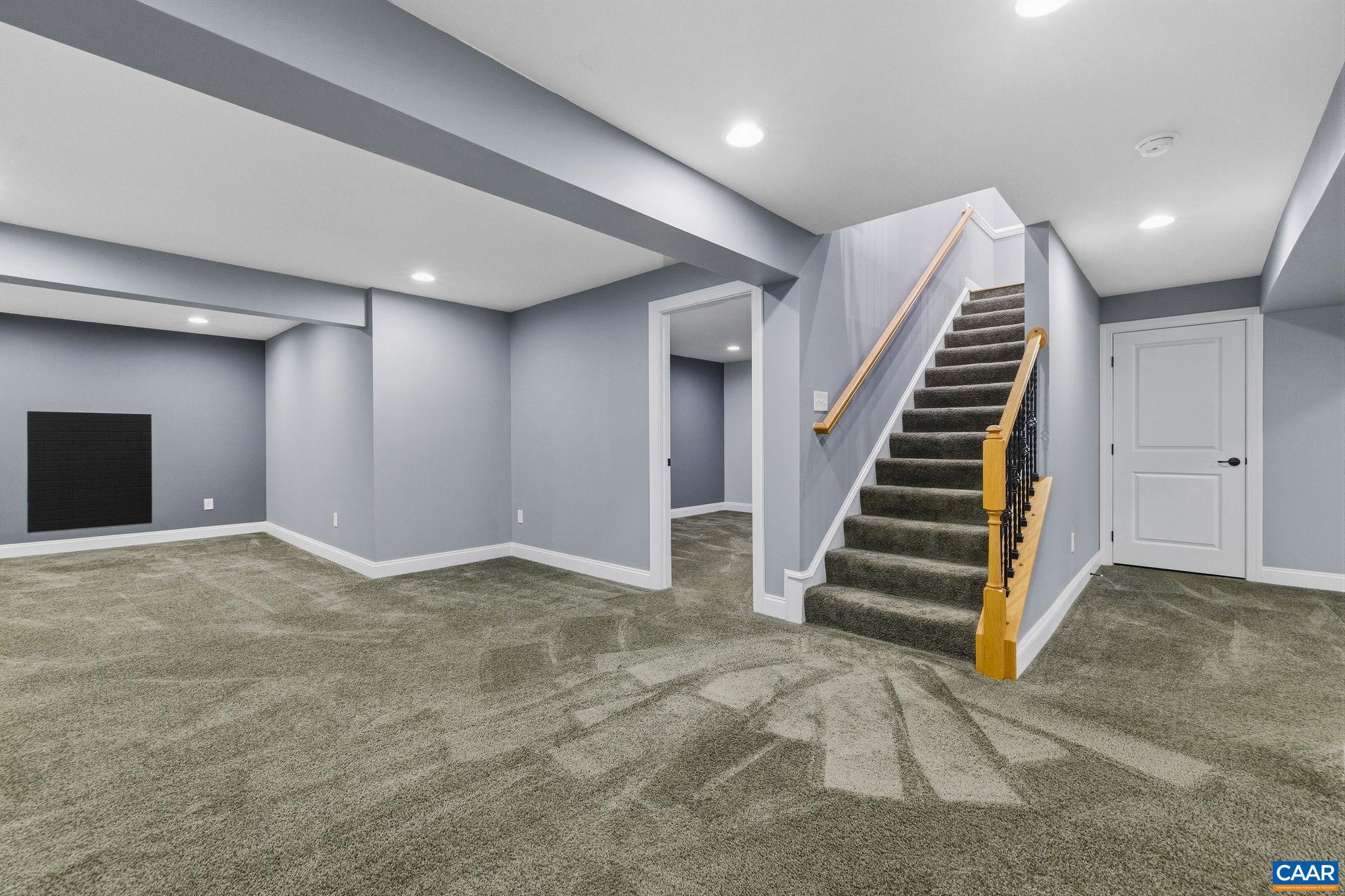 SPRING CREEK - Residential