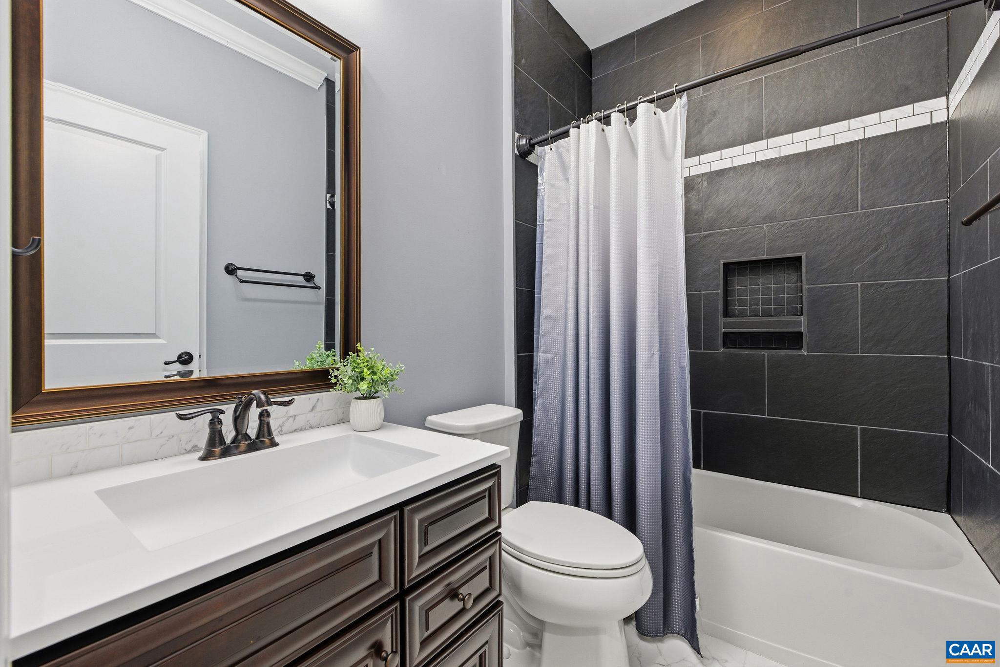 SPRING CREEK - Residential