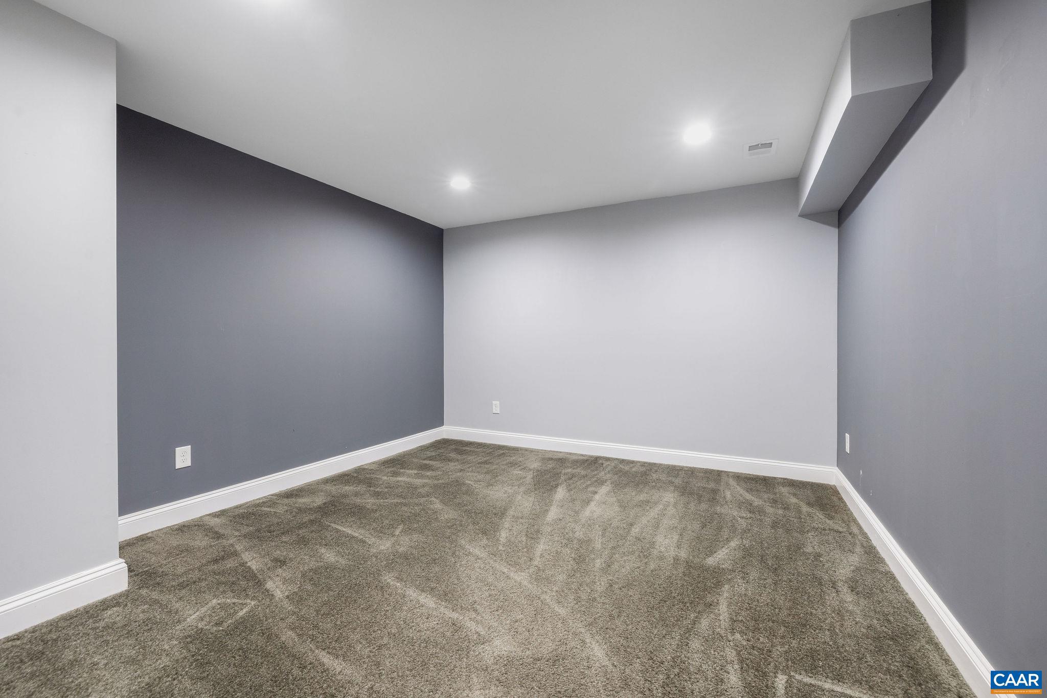 SPRING CREEK - Residential