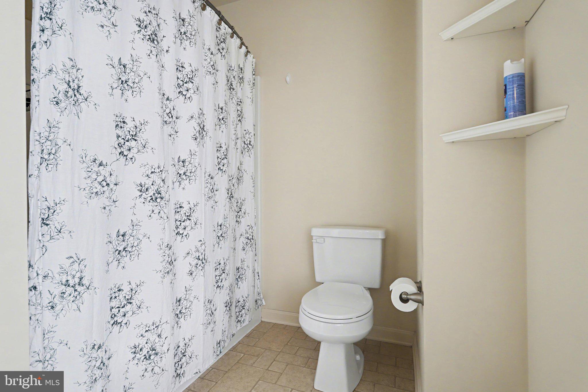 BLUE RIDGE MANOR - Residential