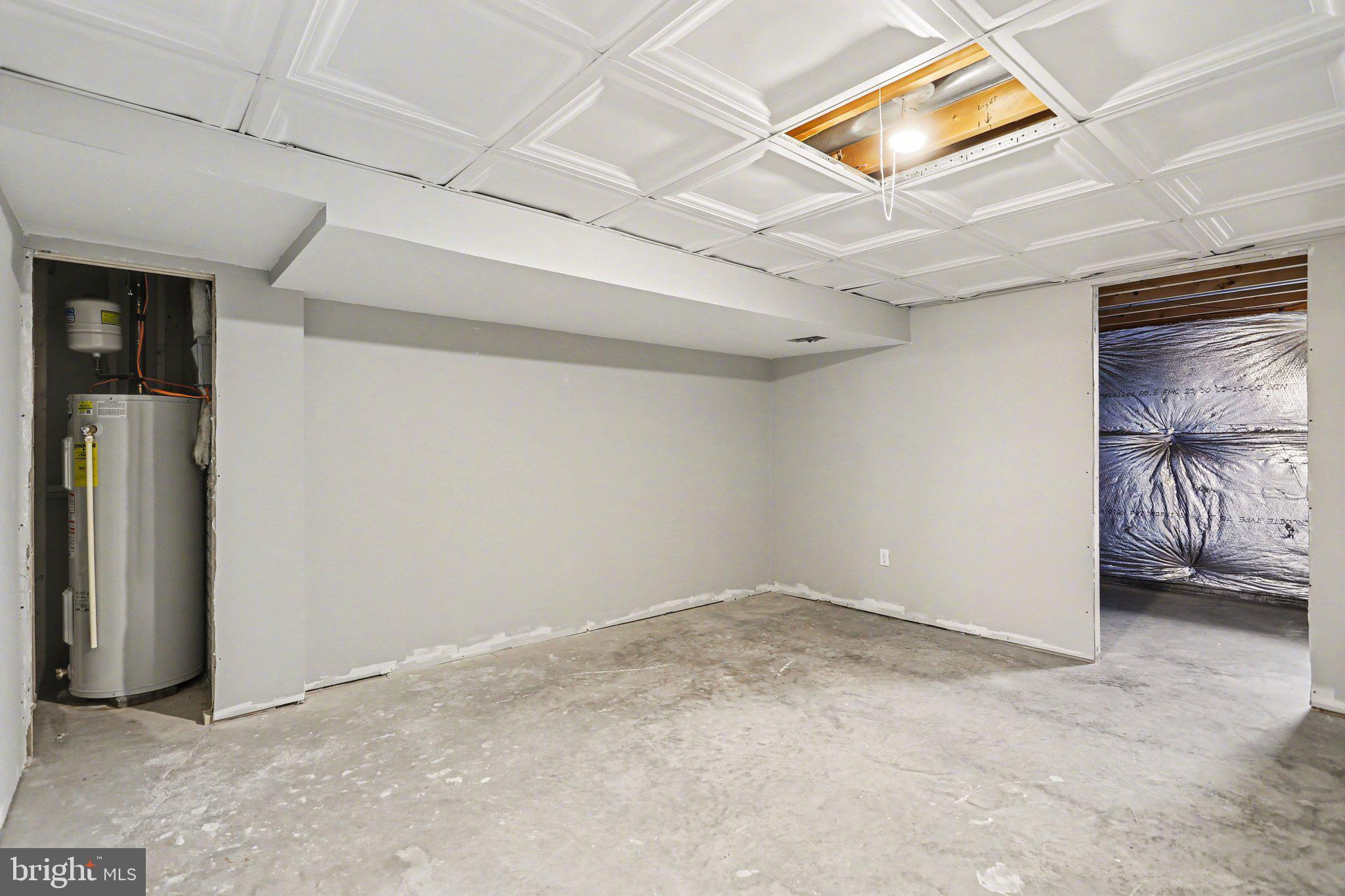 BLUE RIDGE MANOR - Residential