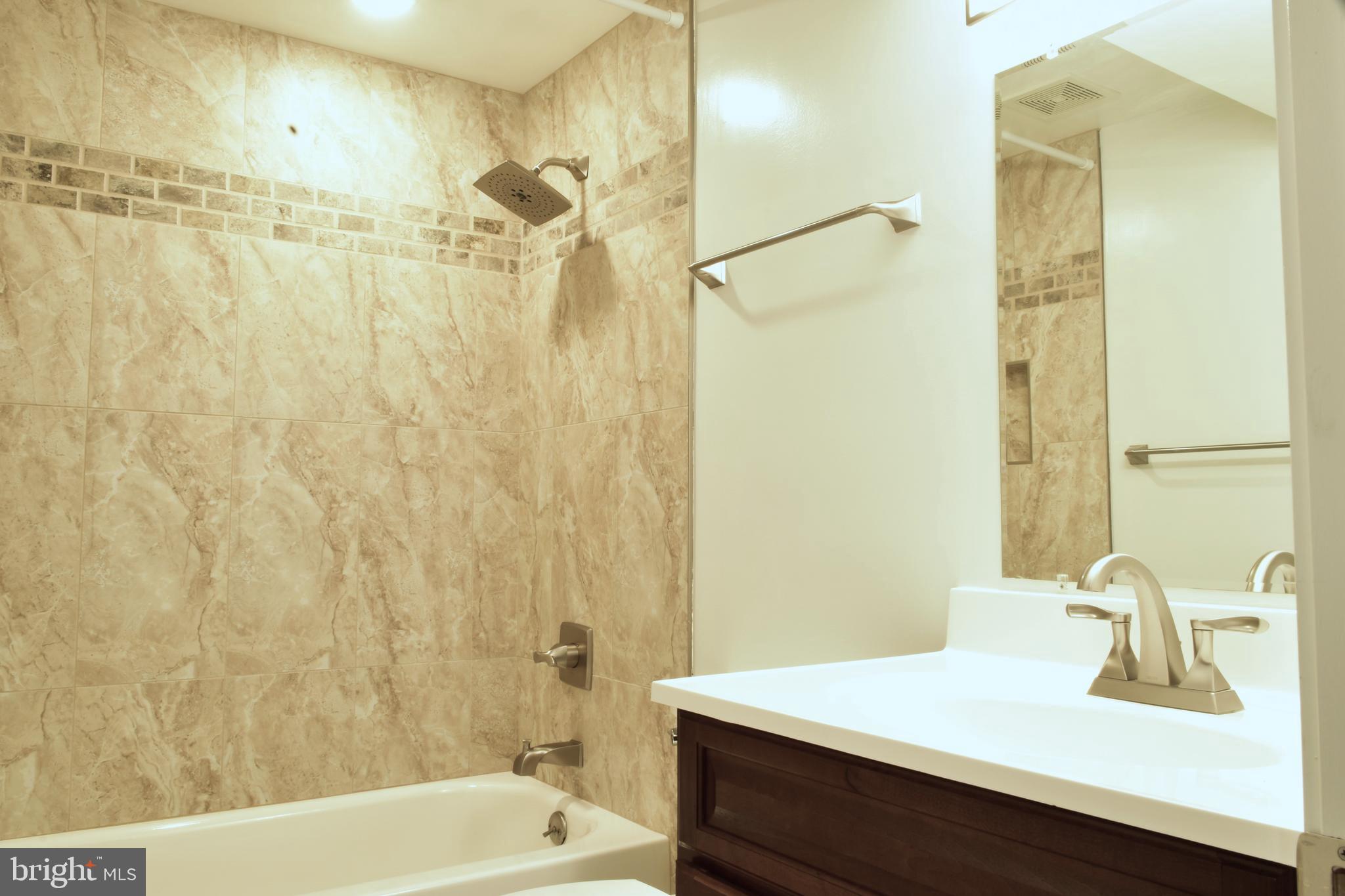 REGENCY ESTATES - Residential Lease