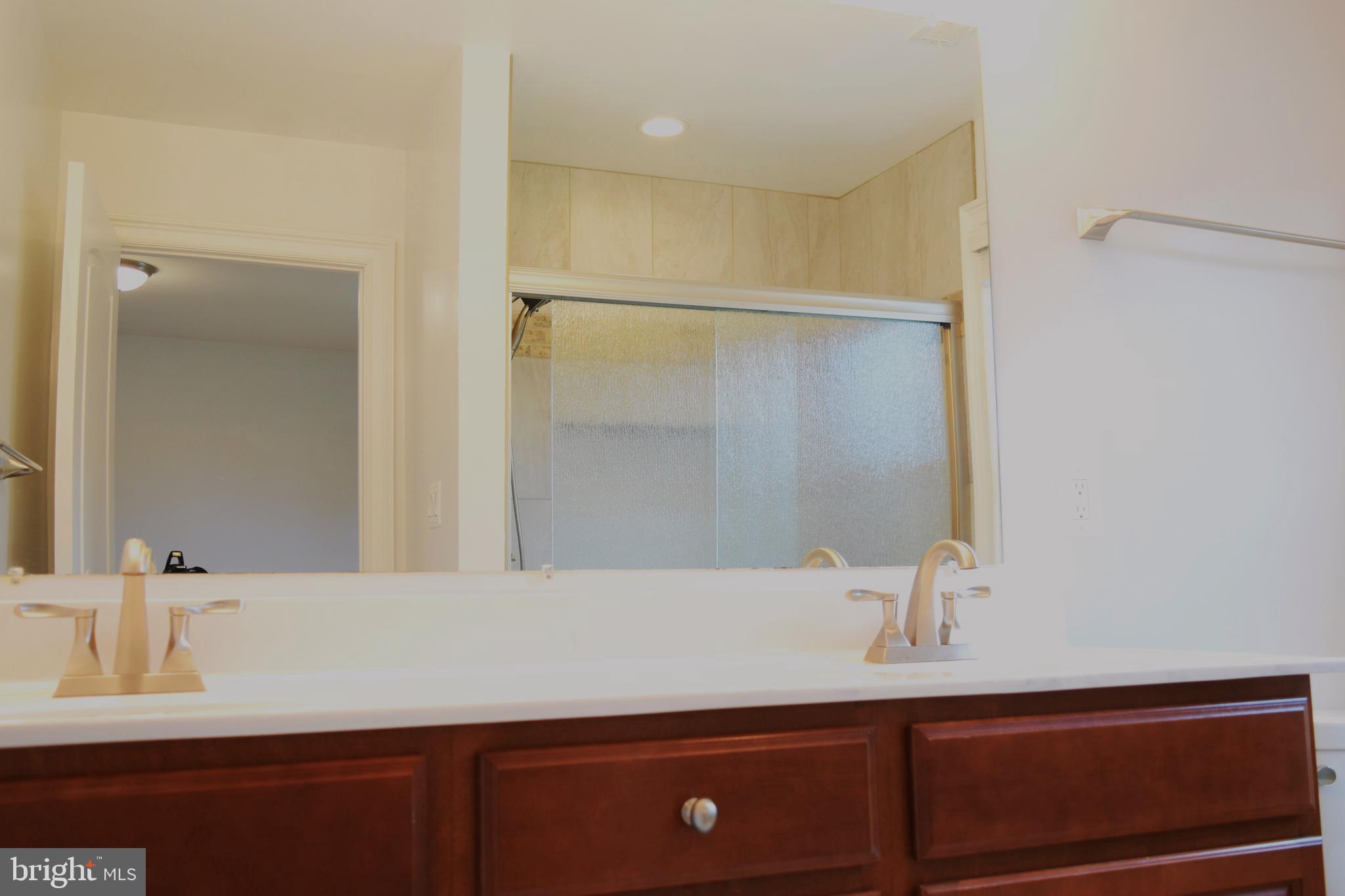 REGENCY ESTATES - Residential Lease