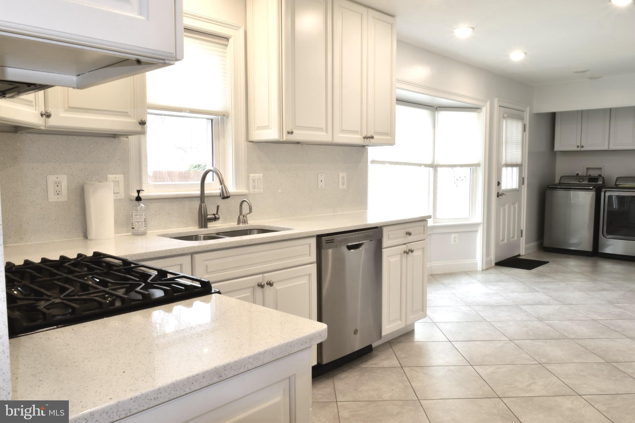 REGENCY ESTATES - Residential Lease