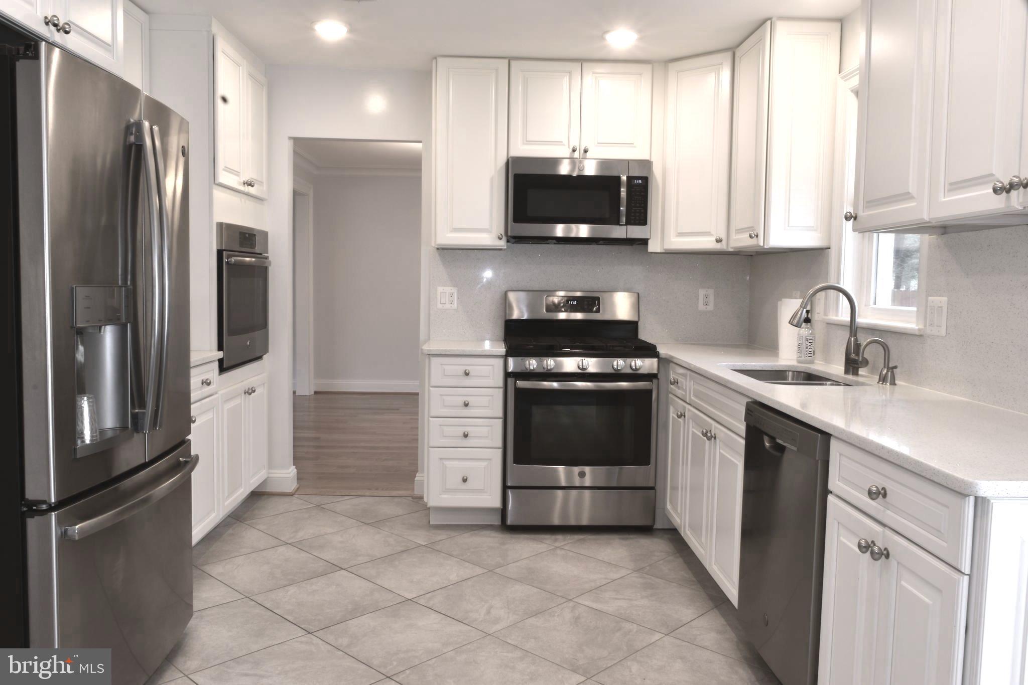 REGENCY ESTATES - Residential Lease