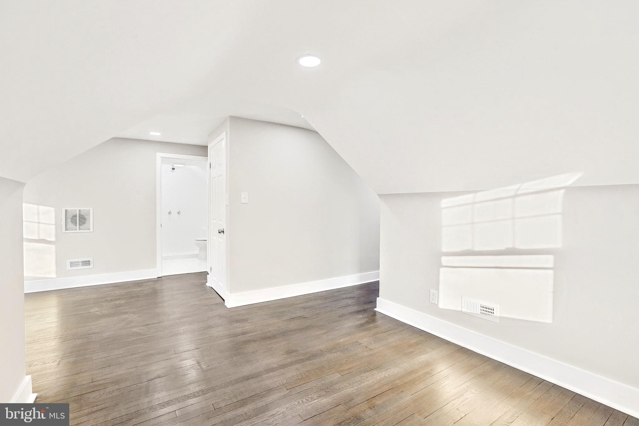 CATONSVILLE HEIGHTS - Residential