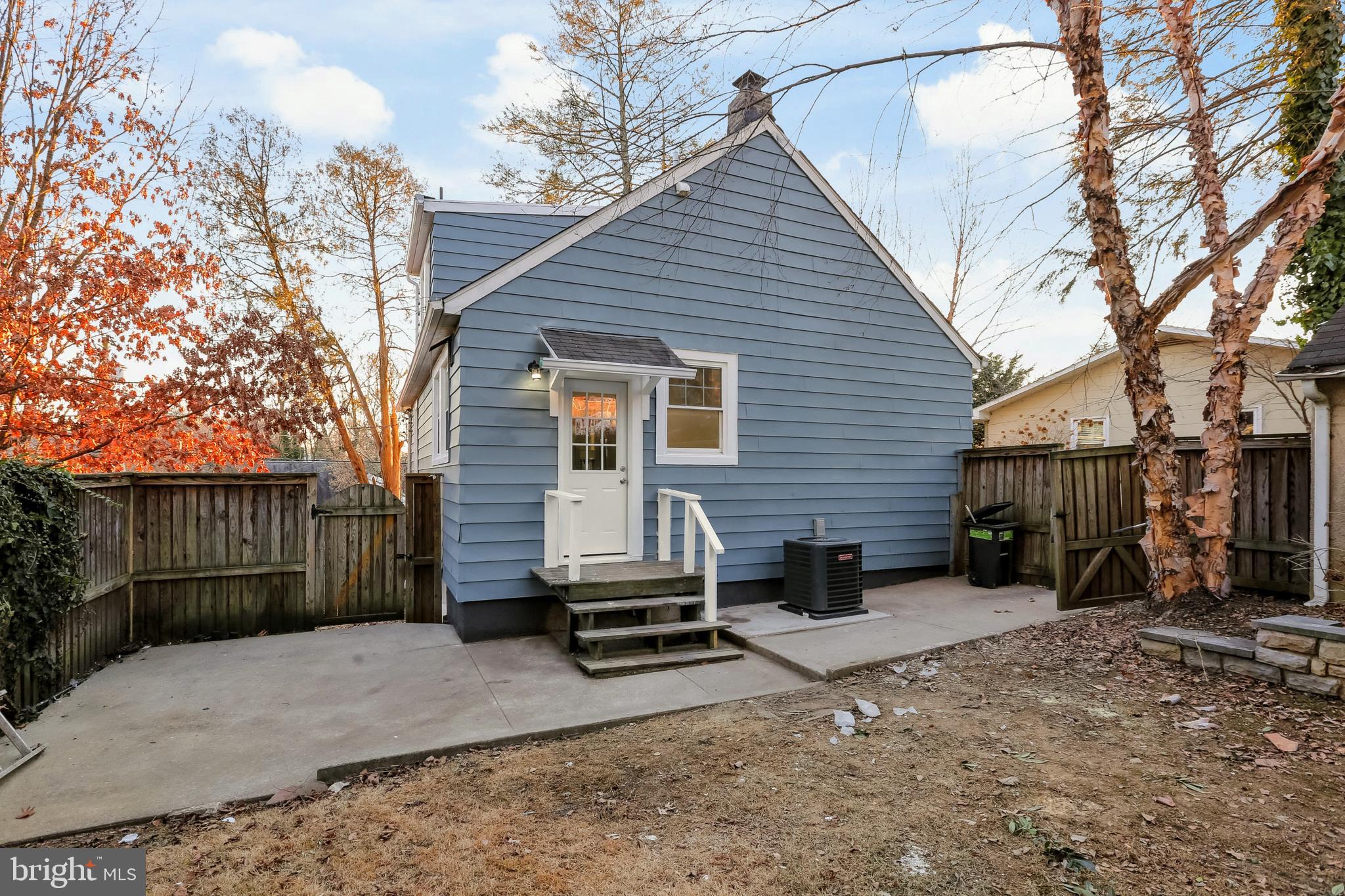 CATONSVILLE HEIGHTS - Residential