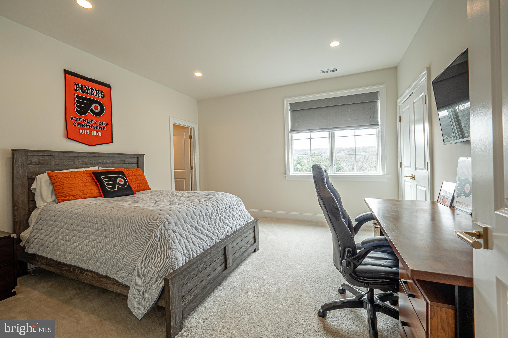 THE WOODS AT ROSE TREE - Residential