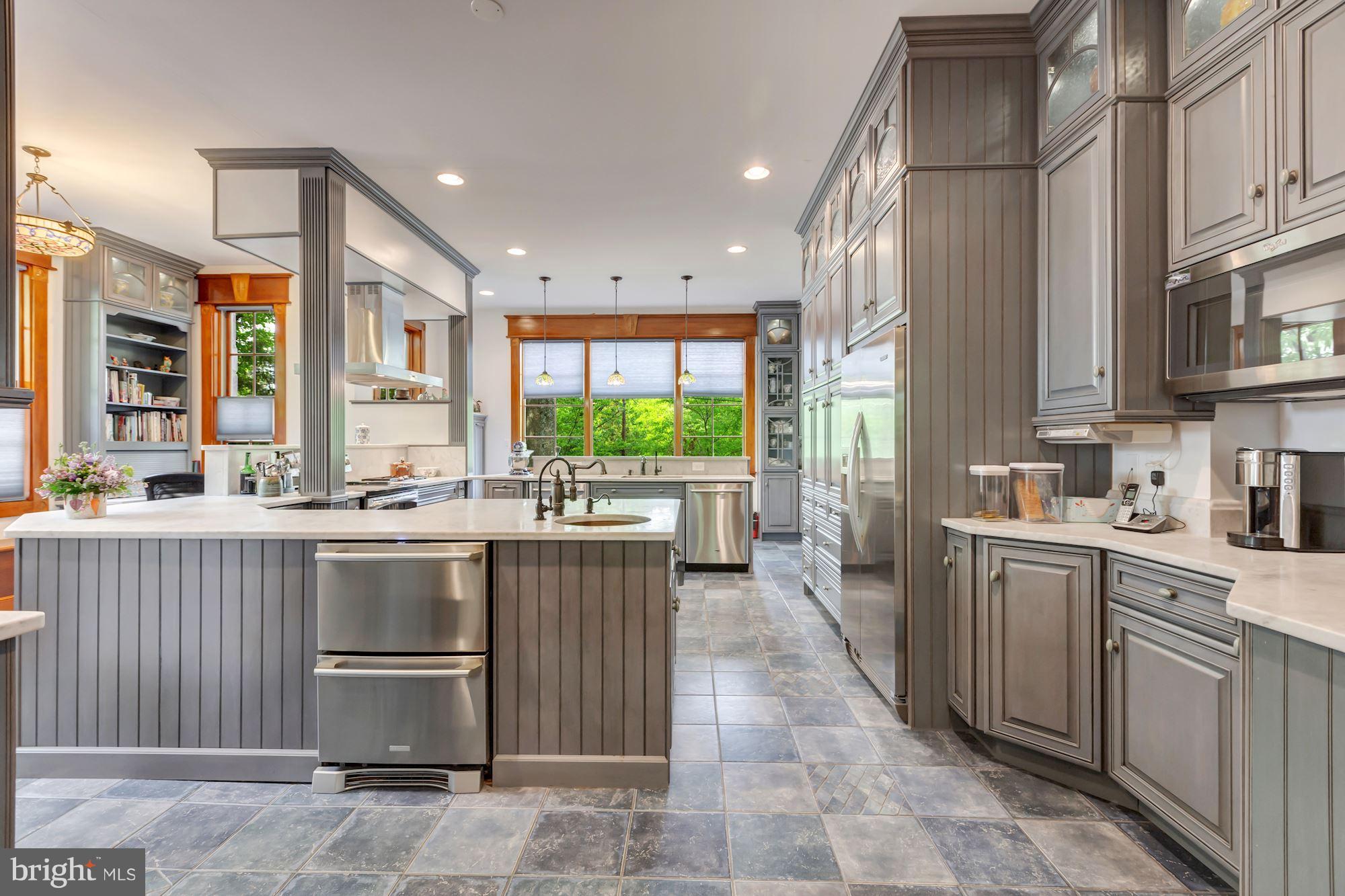 BROOKHAVEN - Residential