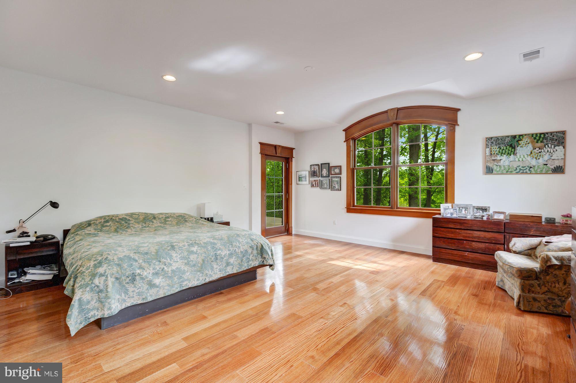 BROOKHAVEN - Residential