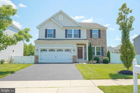 Homes For Sale - 27 Carrington Way<br/> MARLTON, NJ 08053