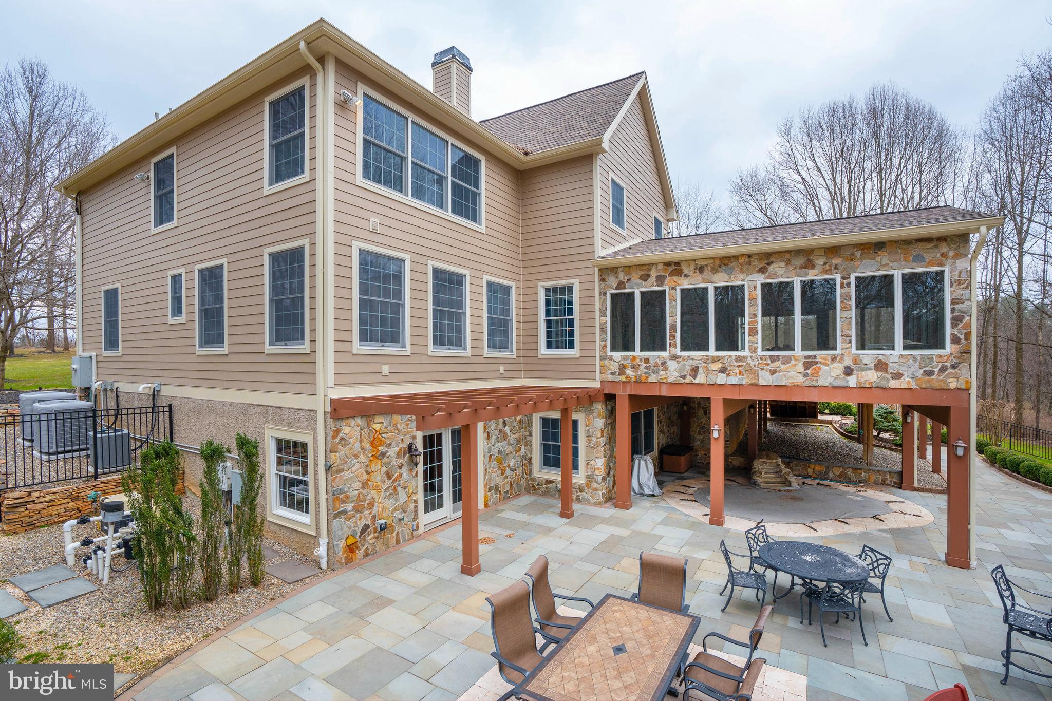 FALLBROOKE - Residential