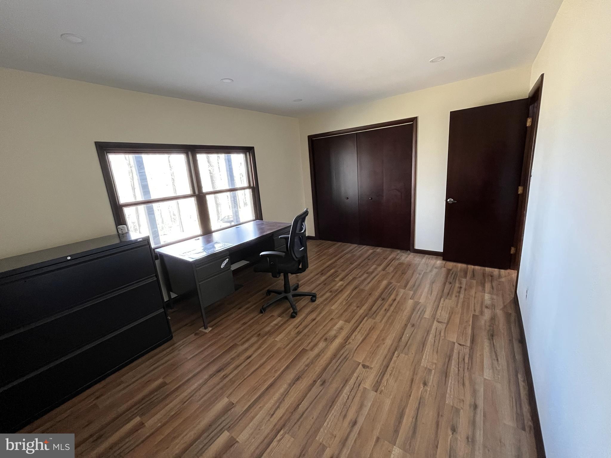 VALLEY FORGE MTN - Residential