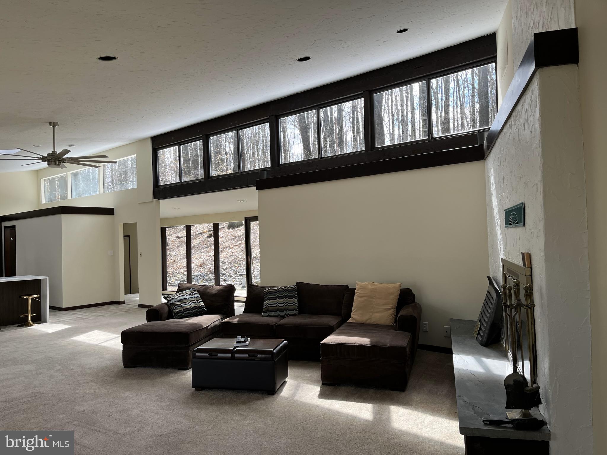 VALLEY FORGE MTN - Residential