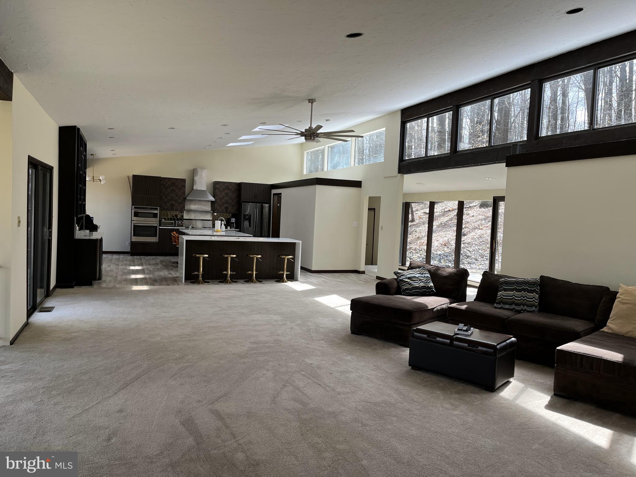 VALLEY FORGE MTN - Residential