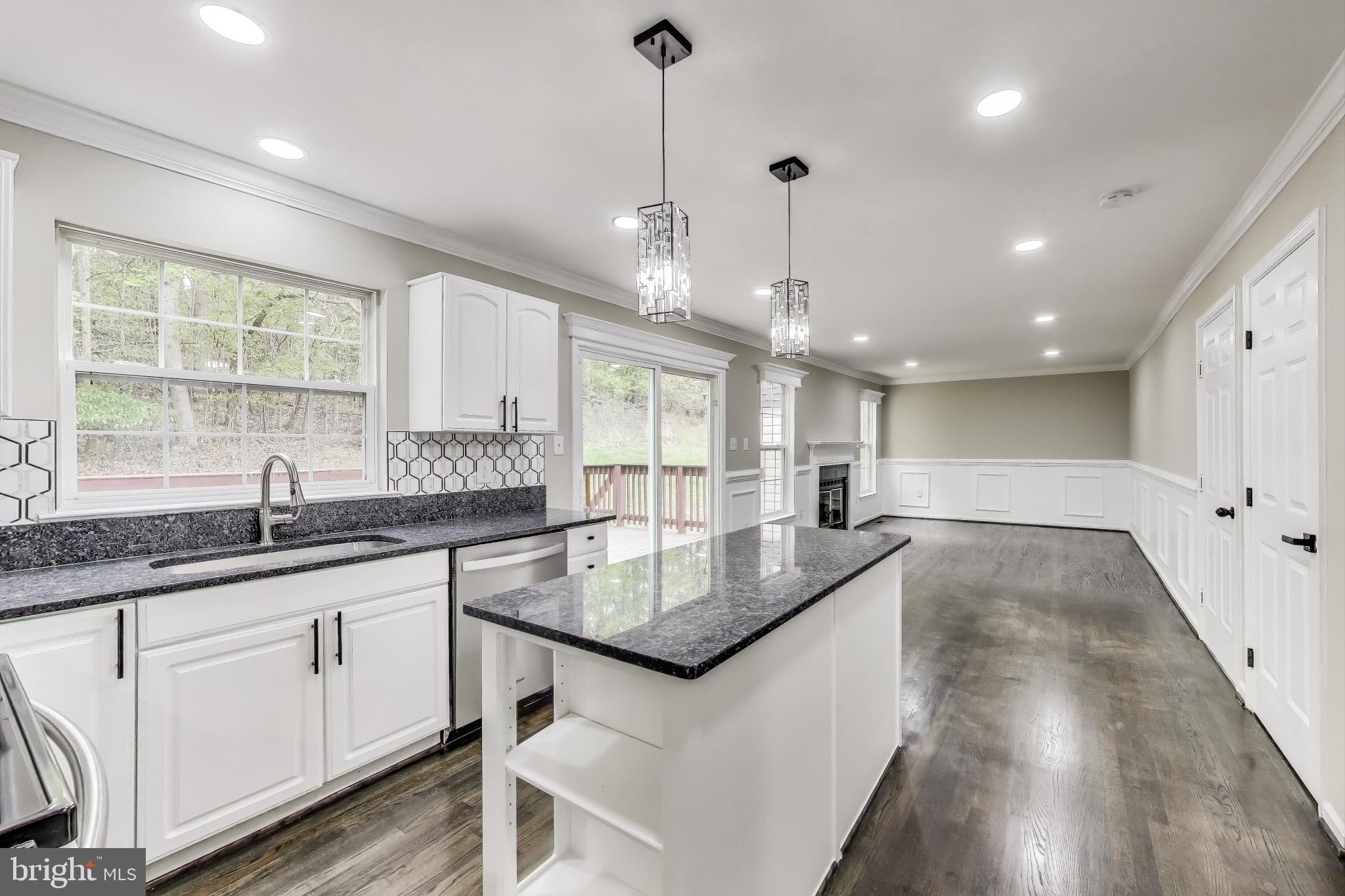 16430 TRIPLE CROWN COURT