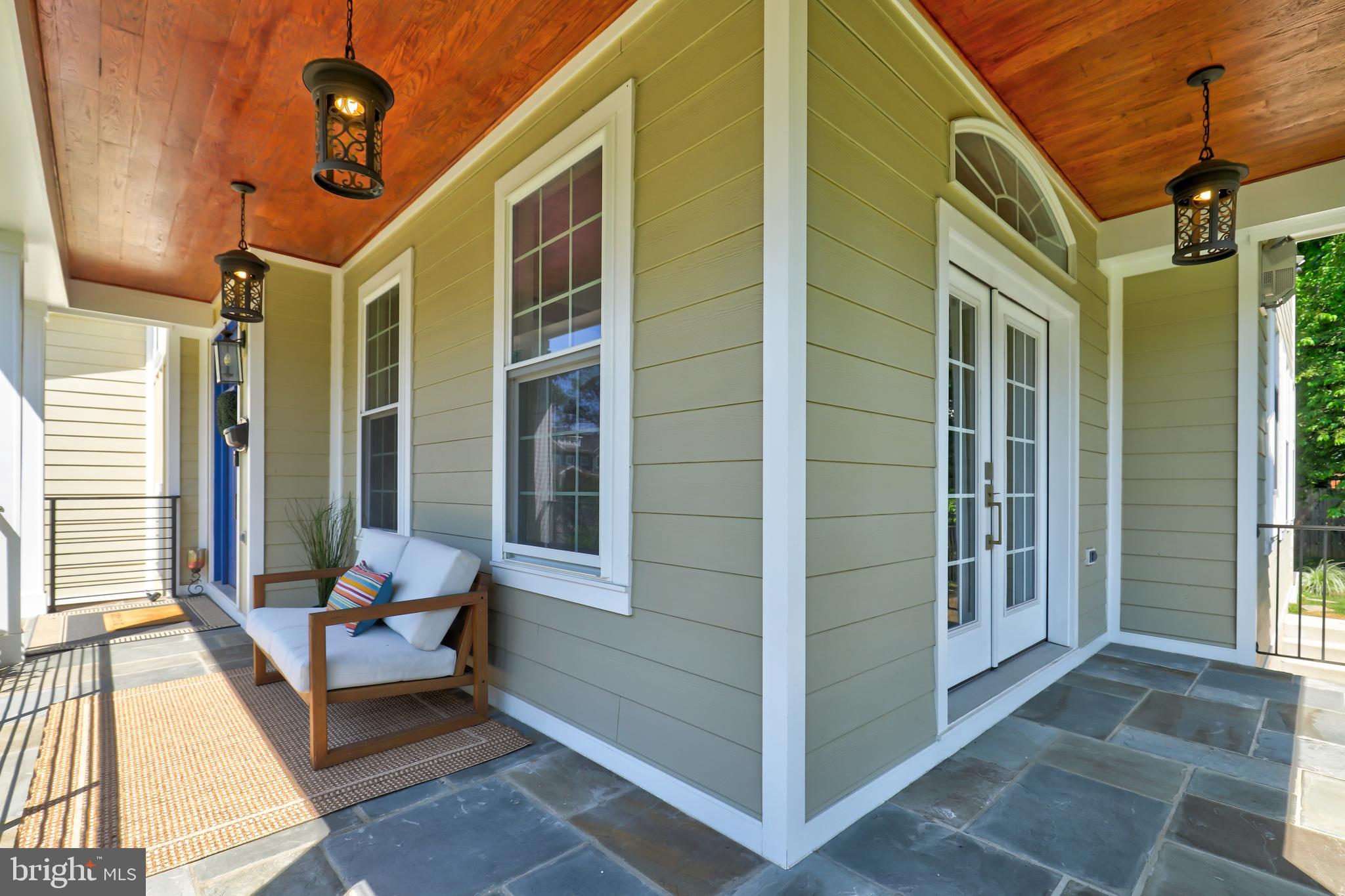 VIENNA WOODS - Residential