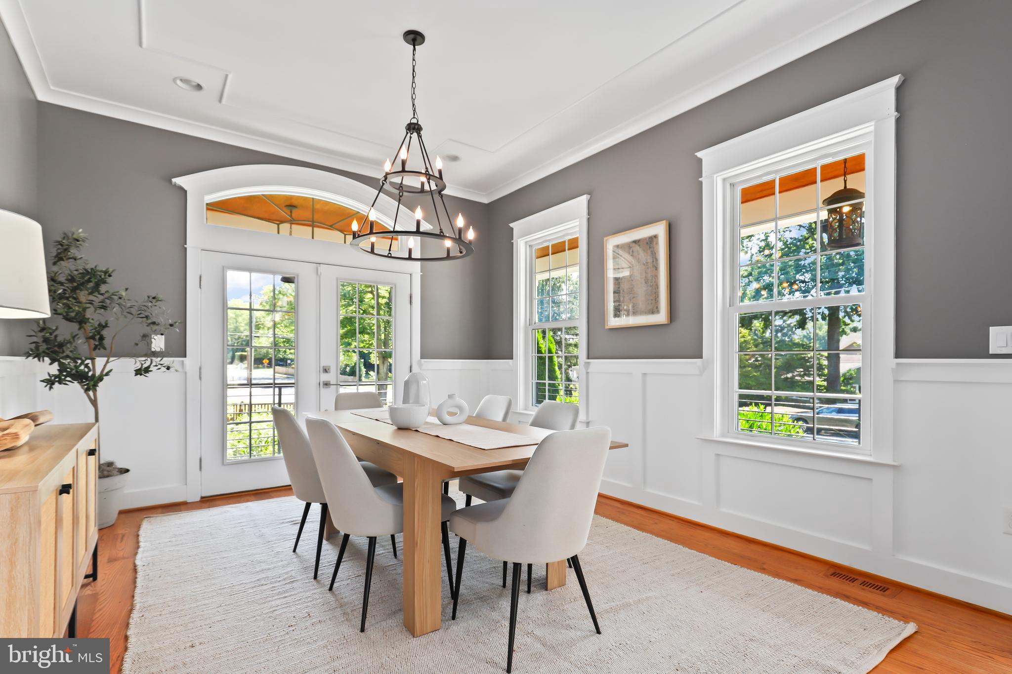 VIENNA WOODS - Residential