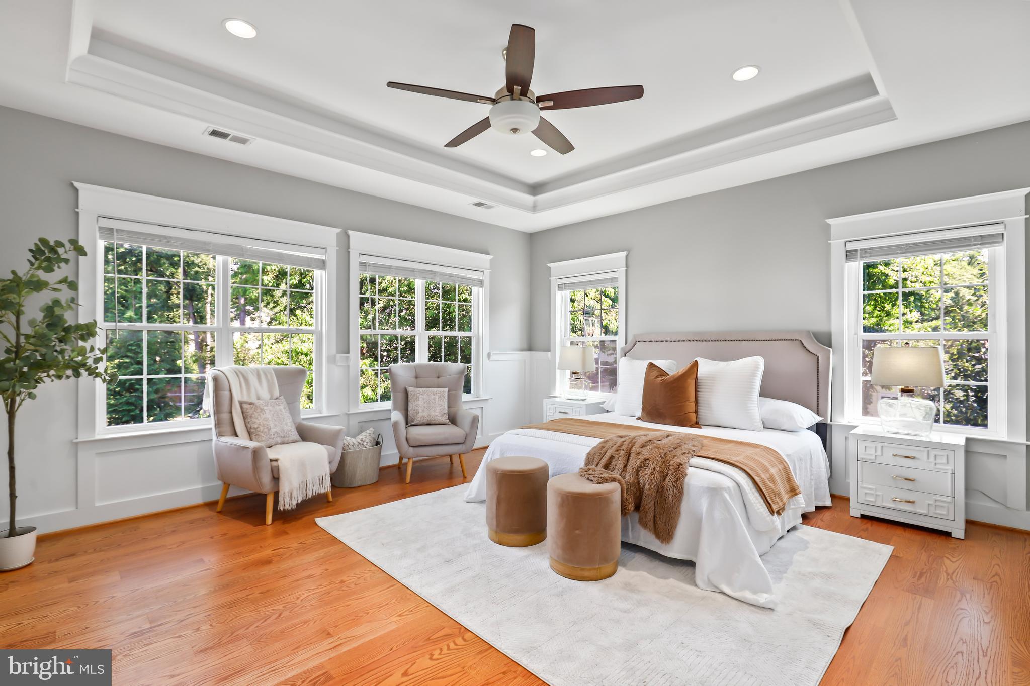 VIENNA WOODS - Residential