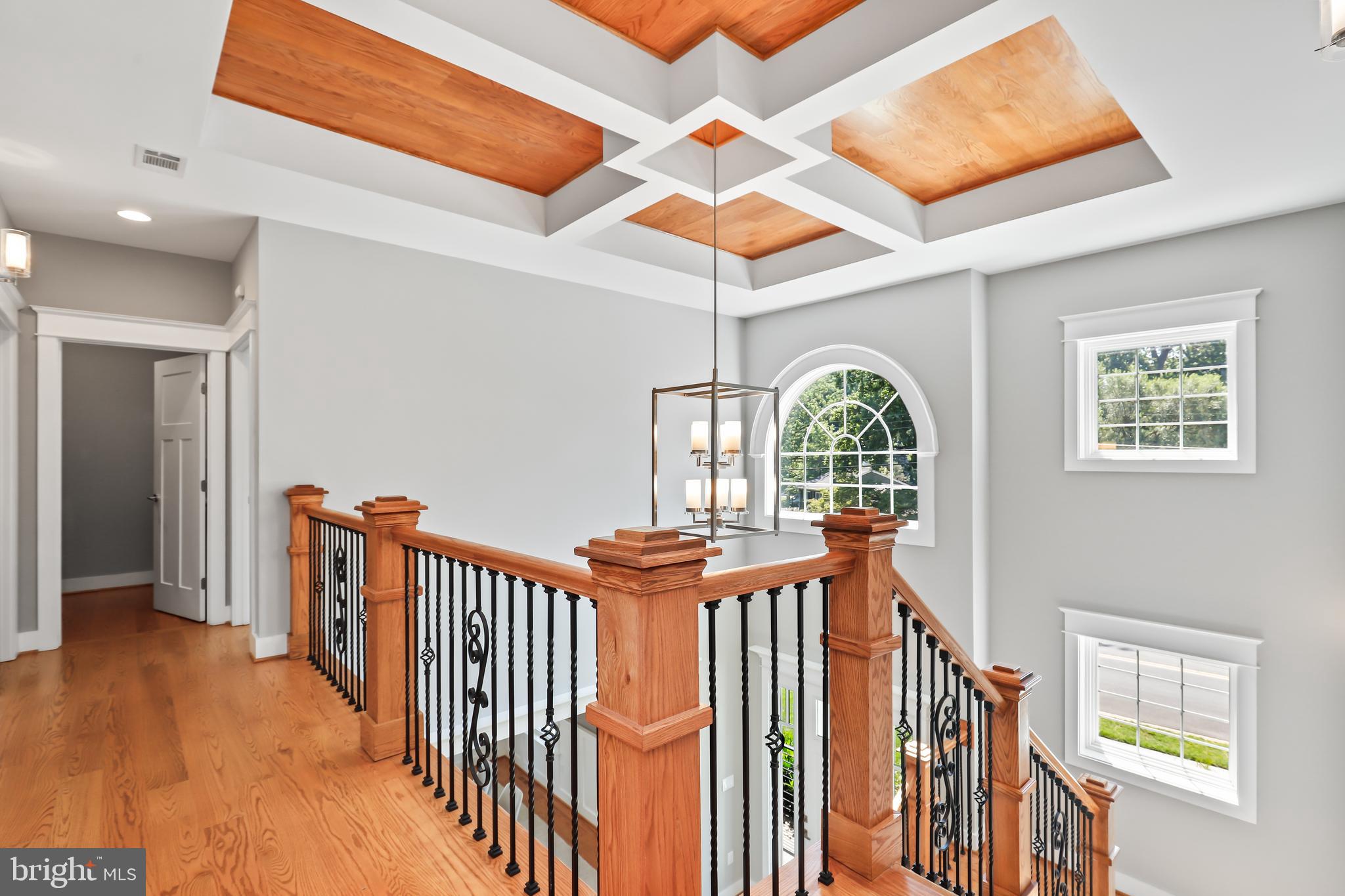 VIENNA WOODS - Residential