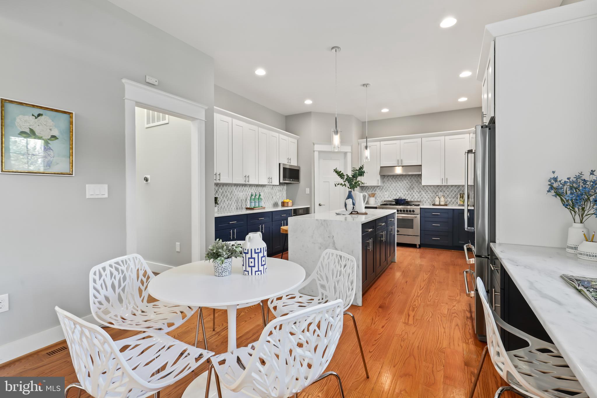 VIENNA WOODS - Residential