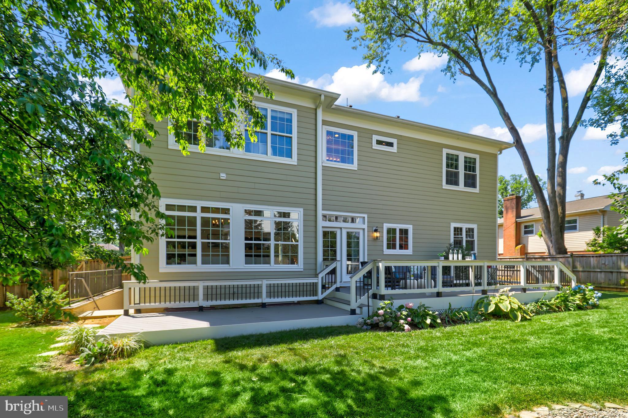 VIENNA WOODS - Residential