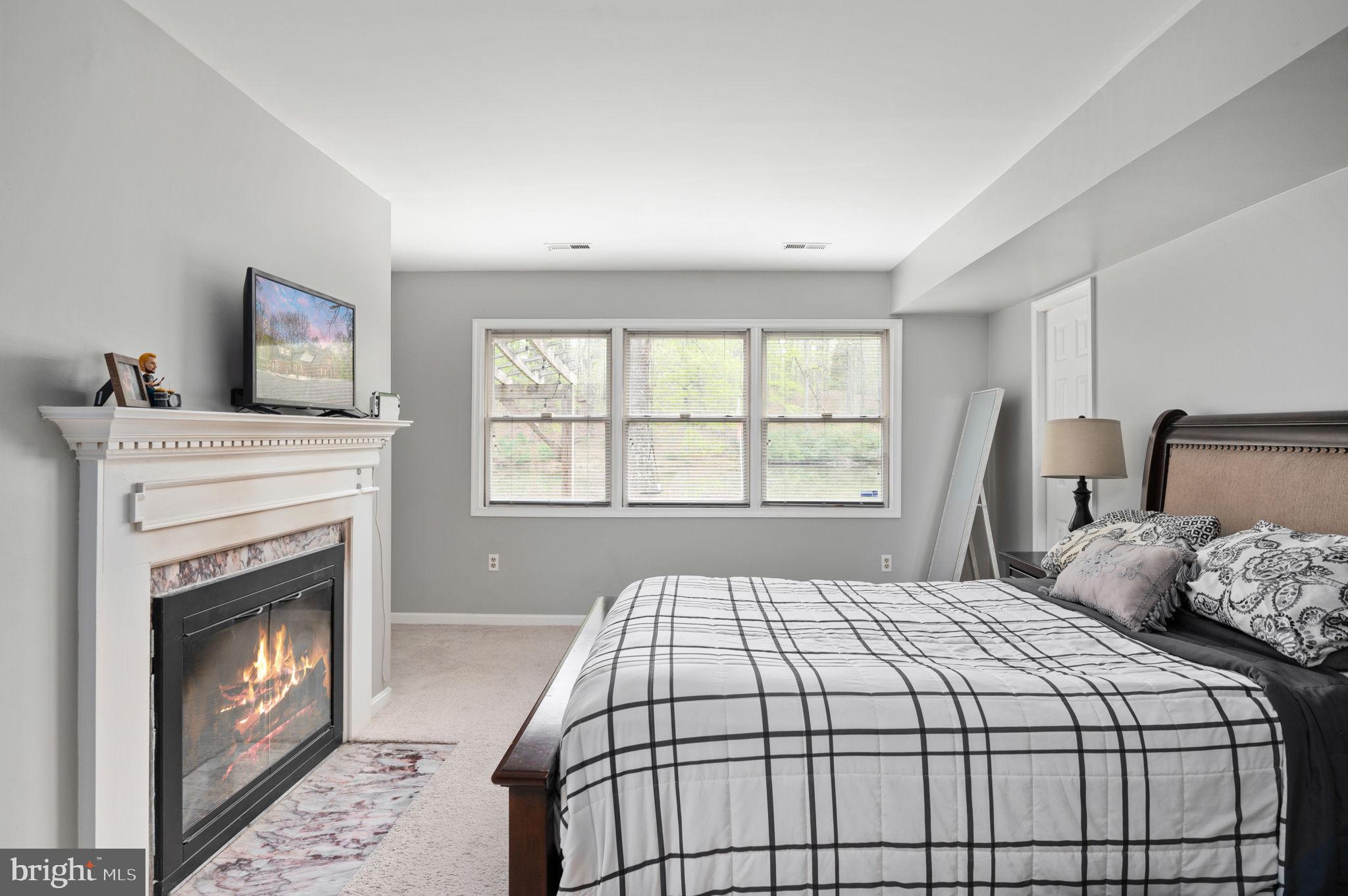 HARTLAKE ESTATES - Residential