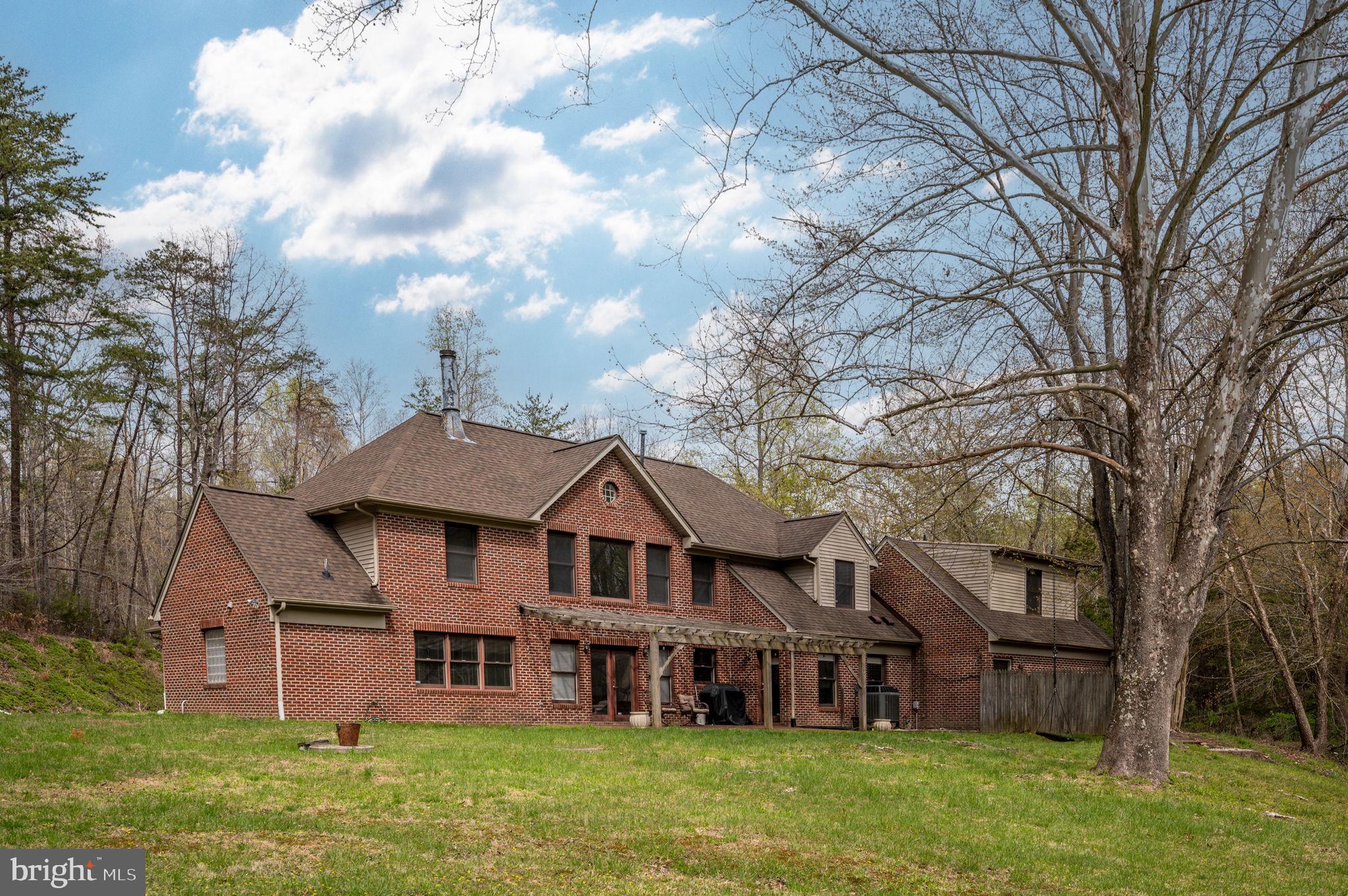 HARTLAKE ESTATES - Residential