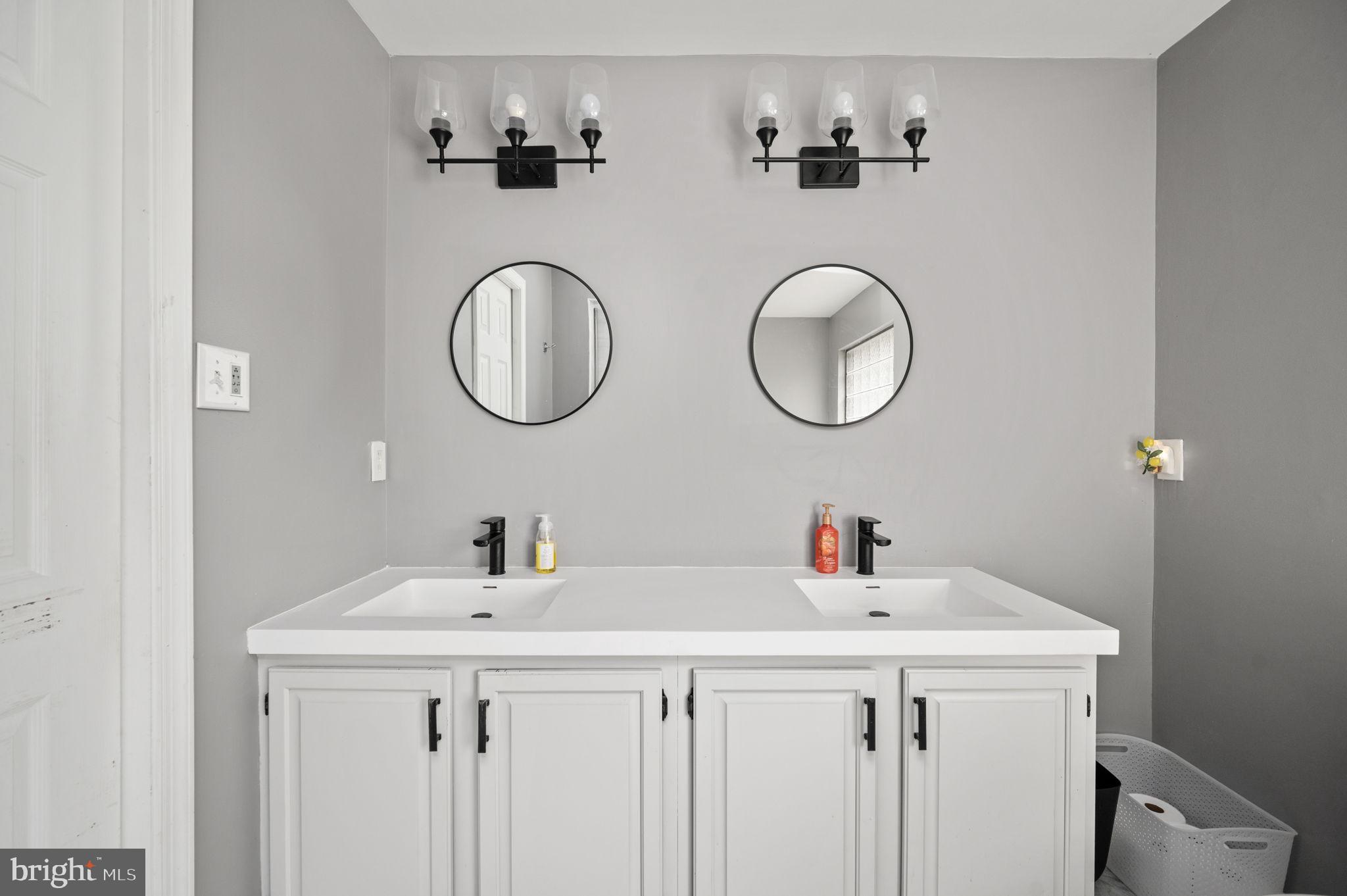 HARTLAKE ESTATES - Residential