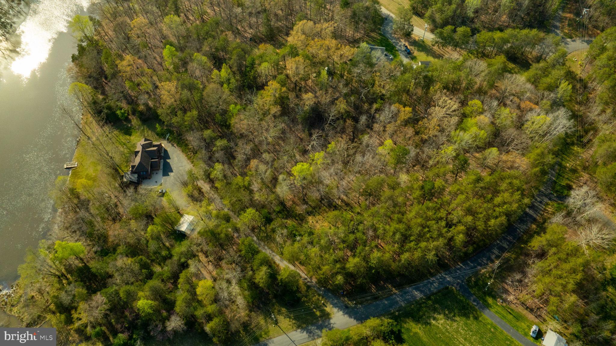 HARTLAKE ESTATES - Residential