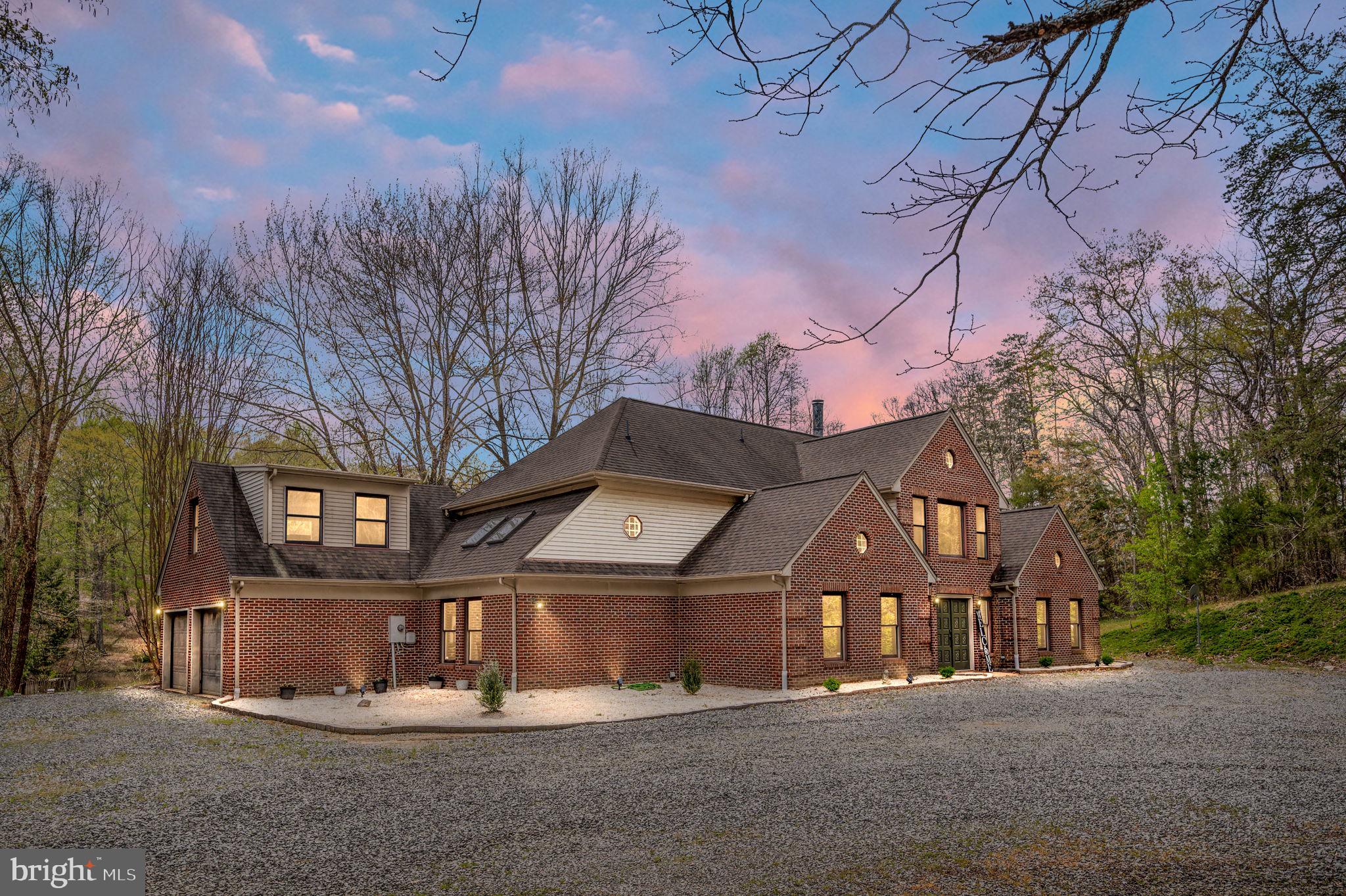 HARTLAKE ESTATES - Residential