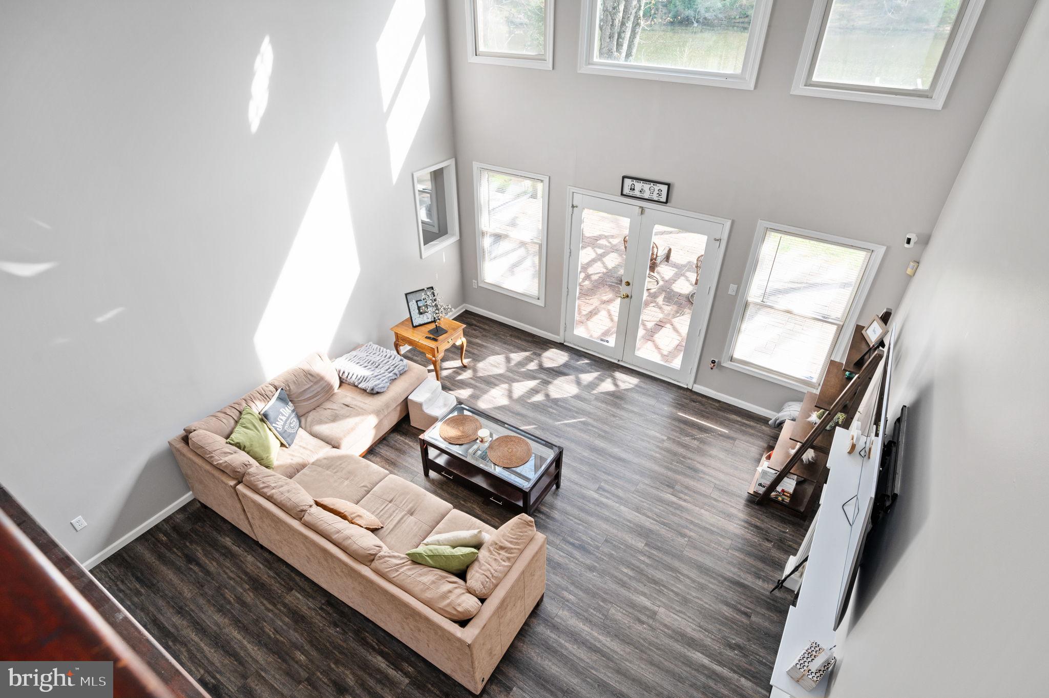 HARTLAKE ESTATES - Residential