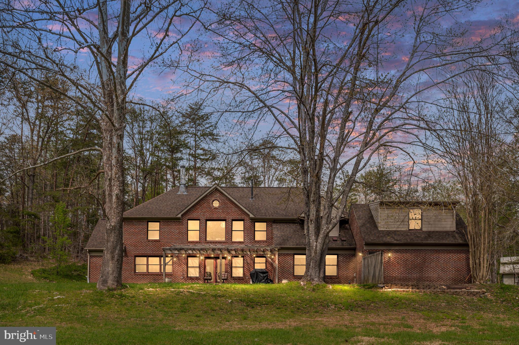 HARTLAKE ESTATES - Residential