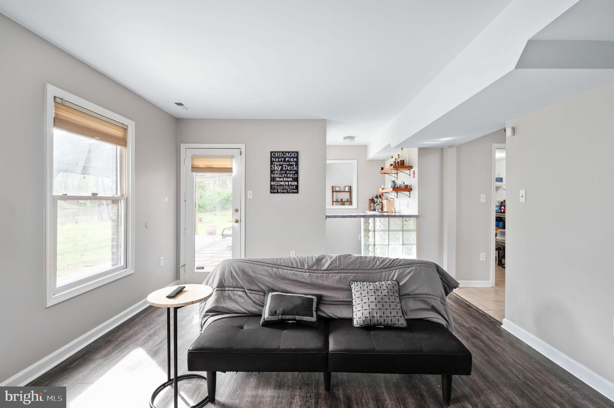 HARTLAKE ESTATES - Residential