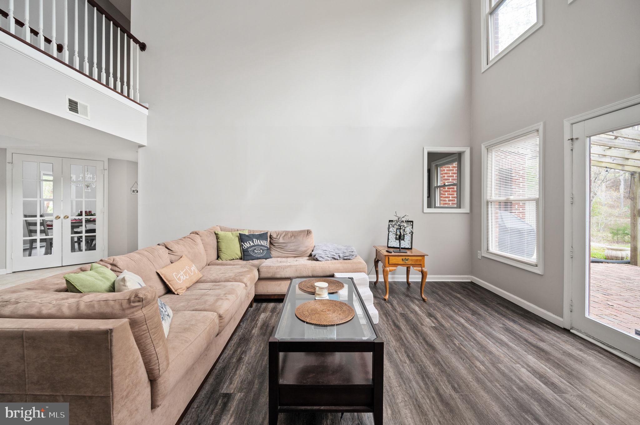 HARTLAKE ESTATES - Residential