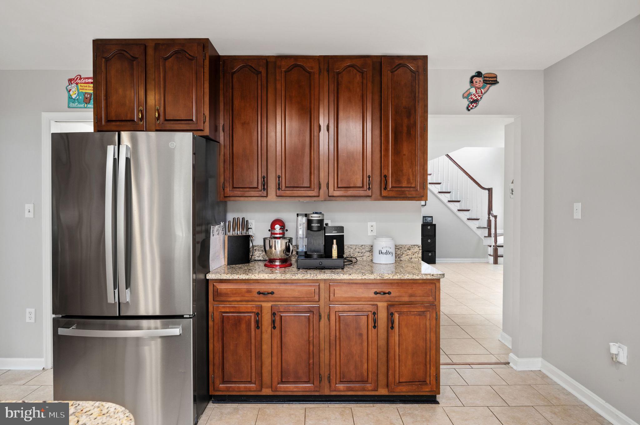 HARTLAKE ESTATES - Residential