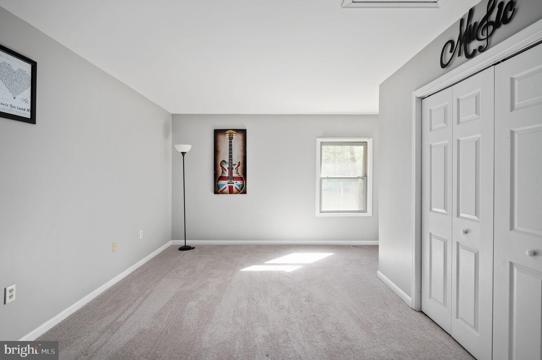 HARTLAKE ESTATES - Residential