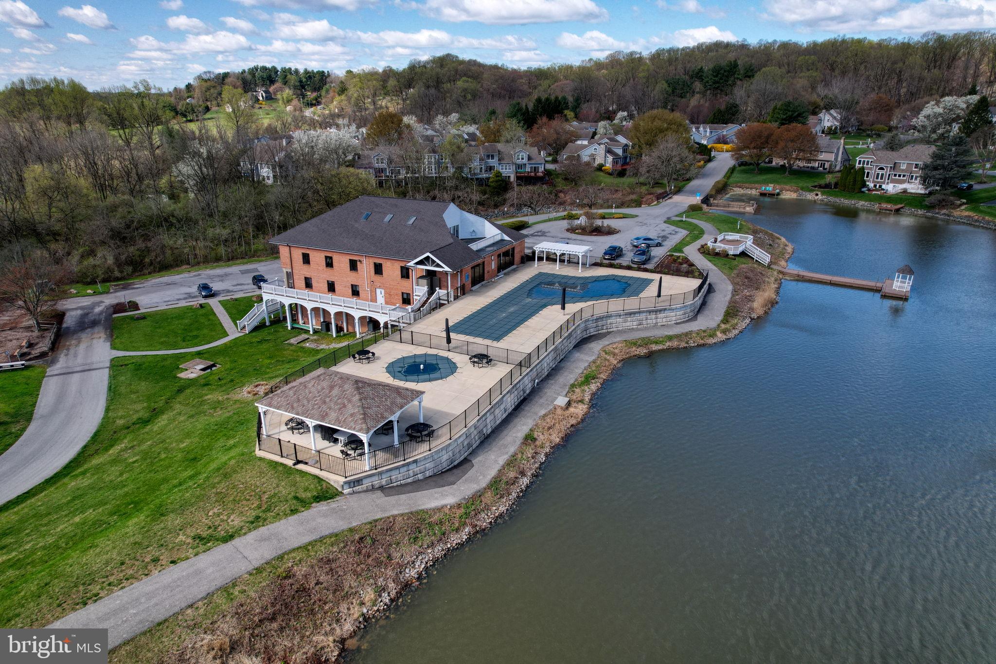 SOMERSET LAKE - Residential