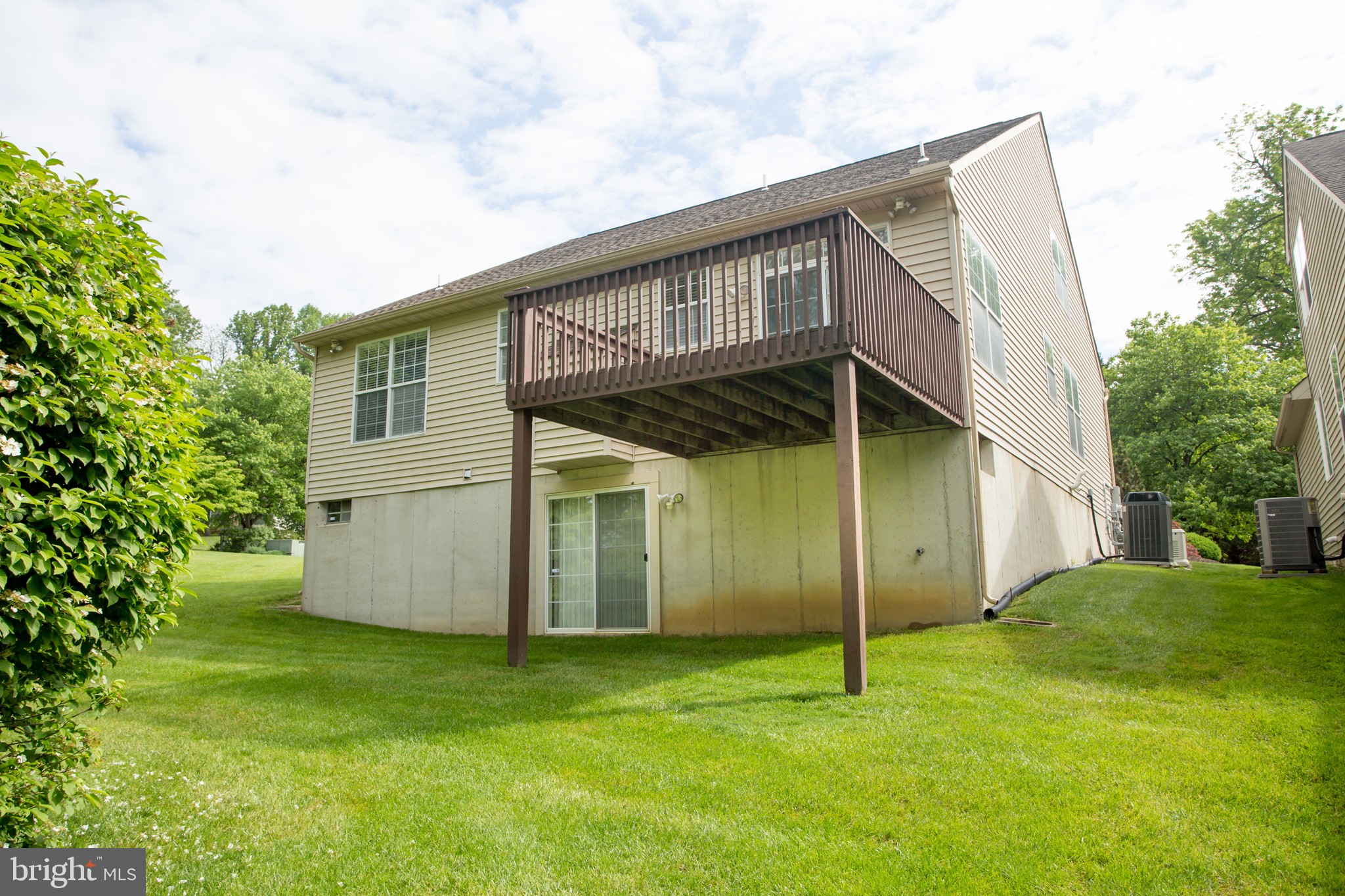 SOMERSET LAKE - Residential