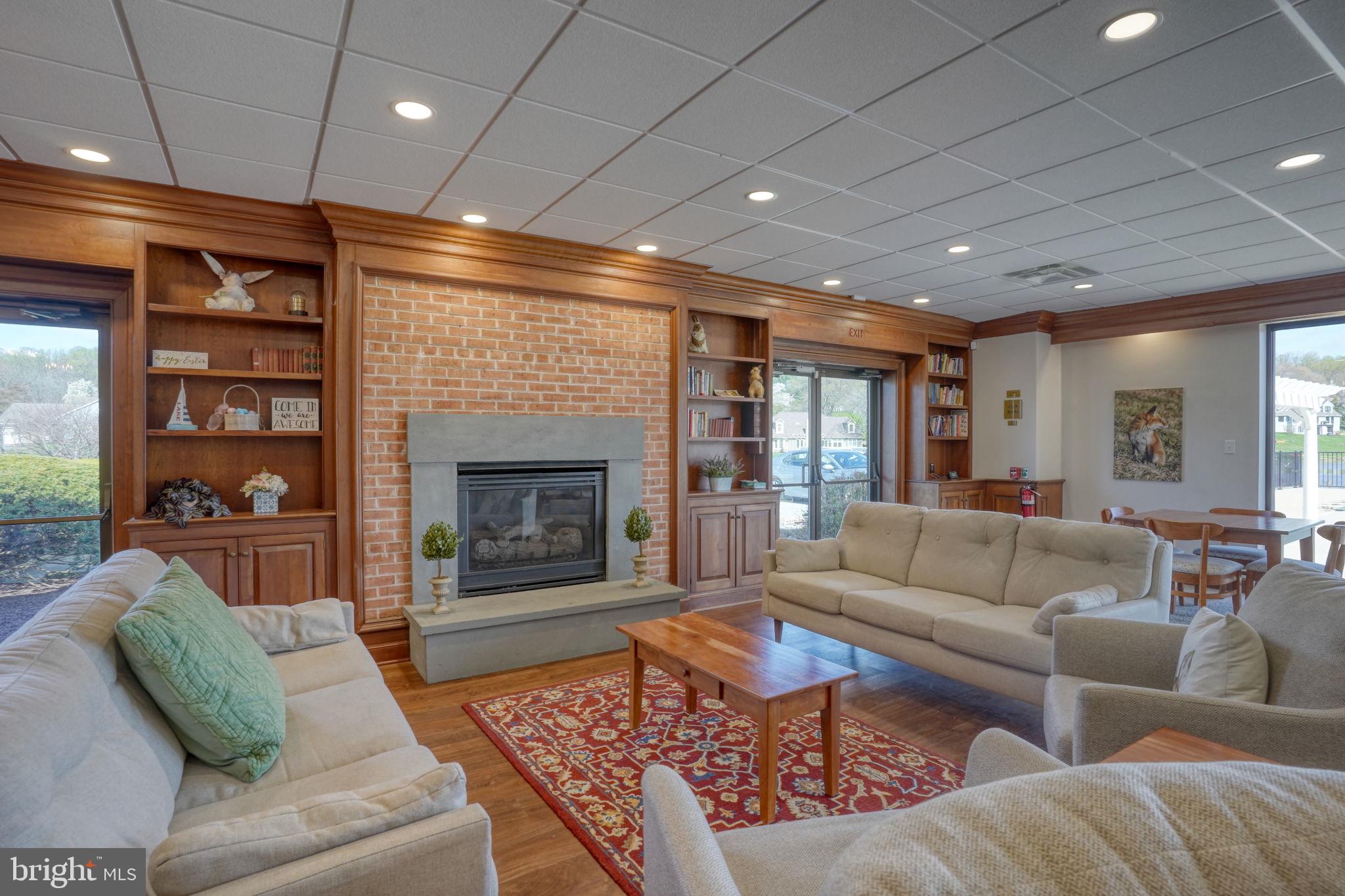 SOMERSET LAKE - Residential