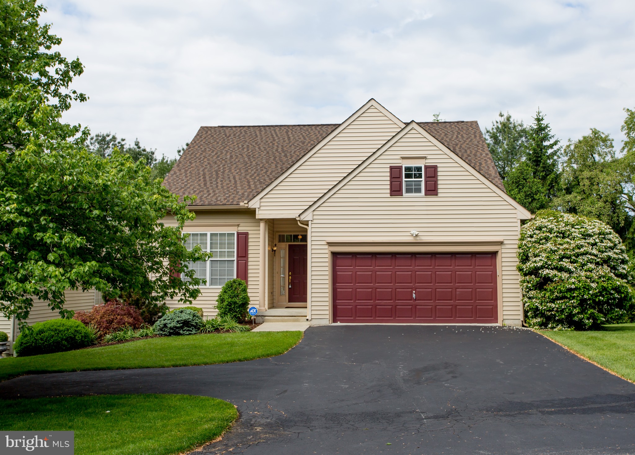 SOMERSET LAKE - Residential