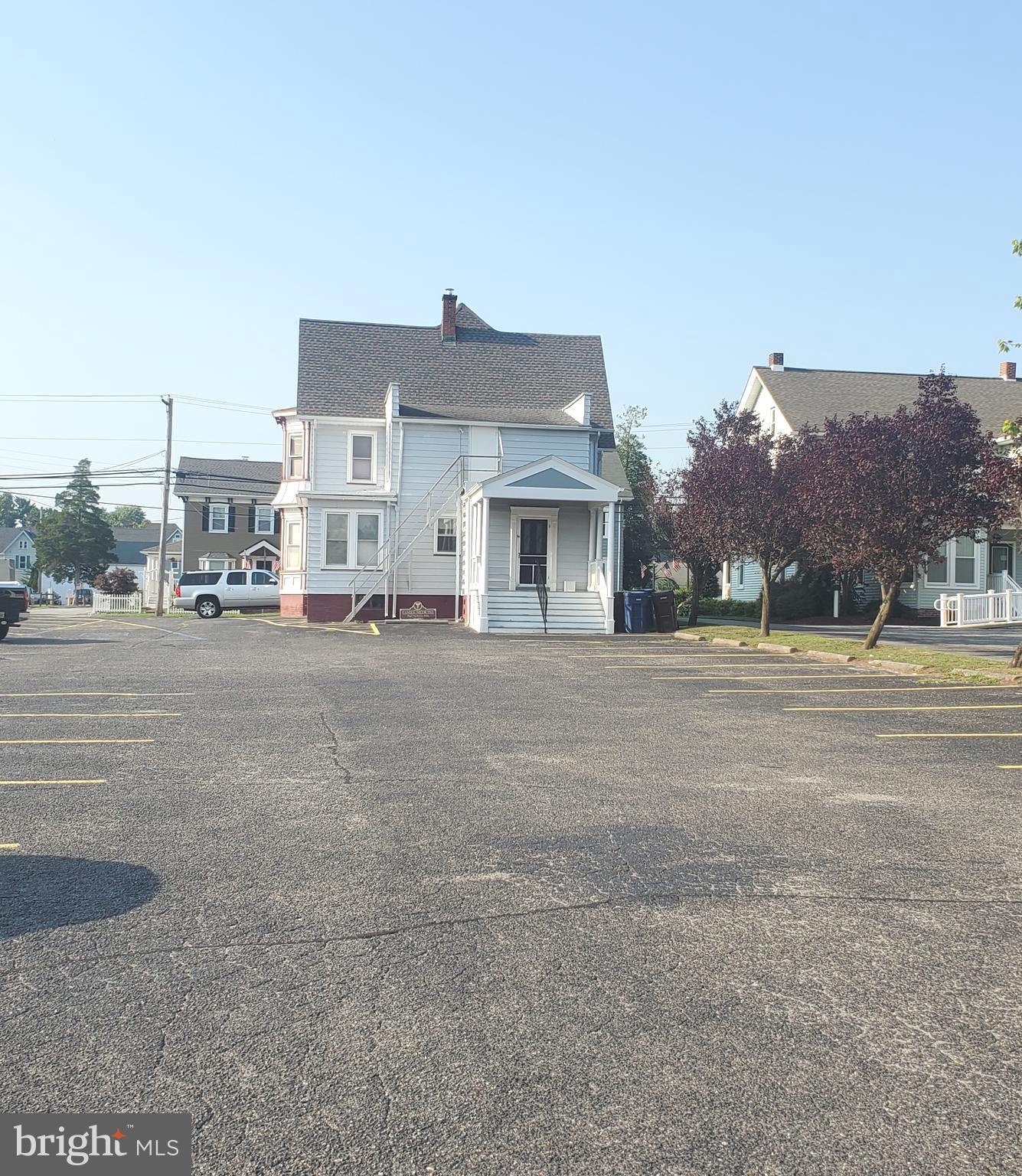 24 EAST AVENUE