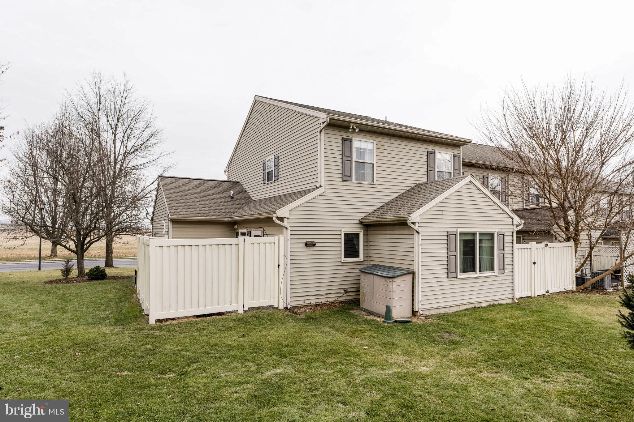 GARDEN FIELDE - Residential