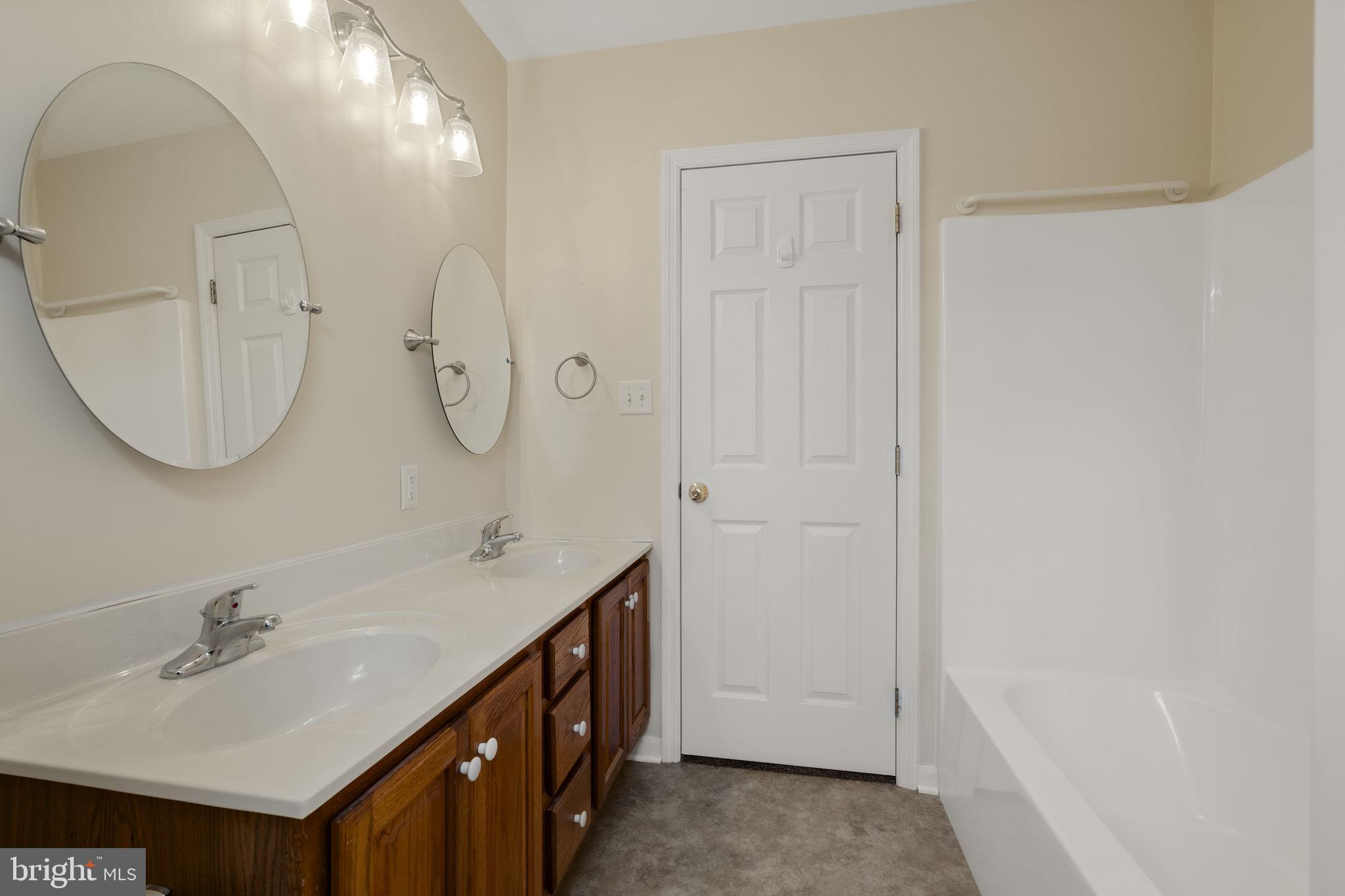 GARDEN FIELDE - Residential